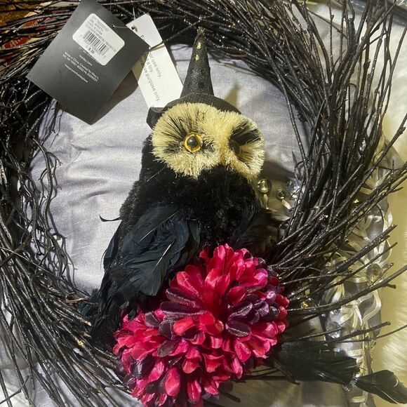 Black Owl Halloween Wreath - Picture 4 of 5